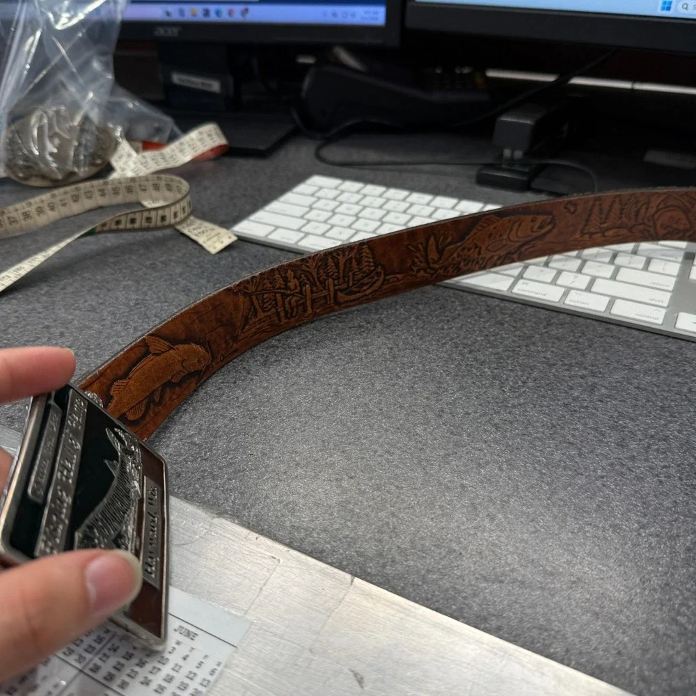 Vintage Fishing Hall of Fame Belt Mens 42 Brown Good Embossed Leather Muskie